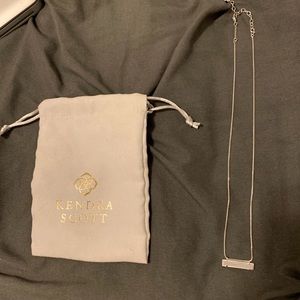 Kendra Scott necklace